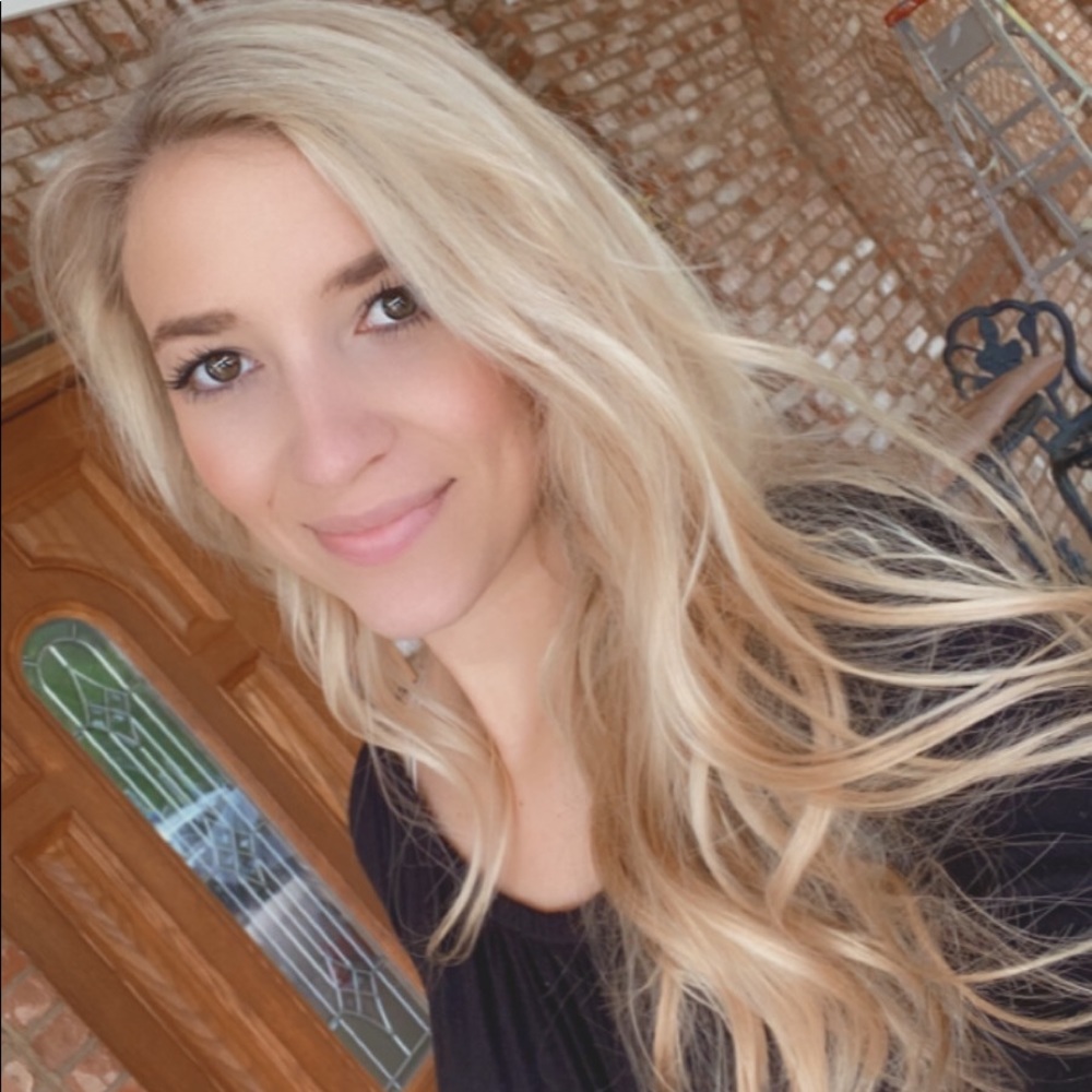 Meet your Posher, Ashley